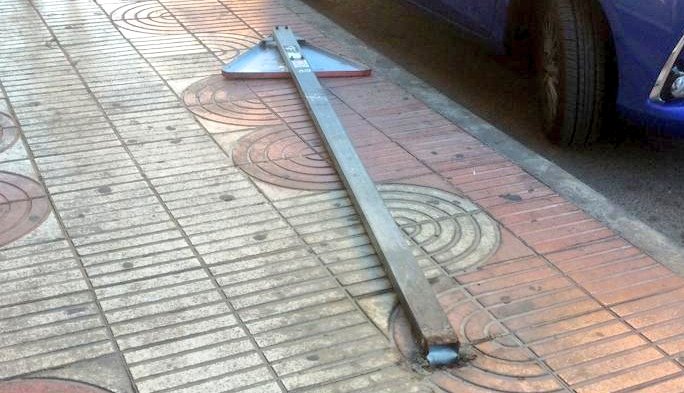 Lanzamos la campaña #AsíEstáMiCalle, que emitirá vídeos grabados por los vecinos con el estado de las&nbsp;calles