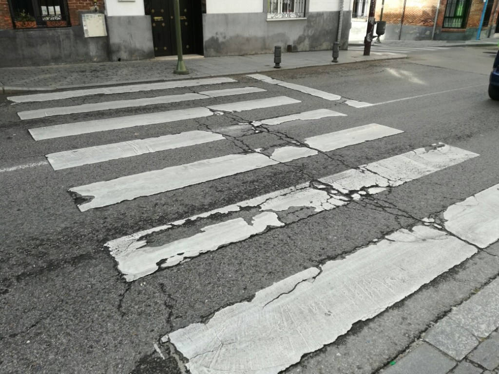 Solicitamos en el pleno de octubre un plan integral de asfaltado y arreglo de calles y aceras que incluya las necesidades de cada&nbsp;barrio